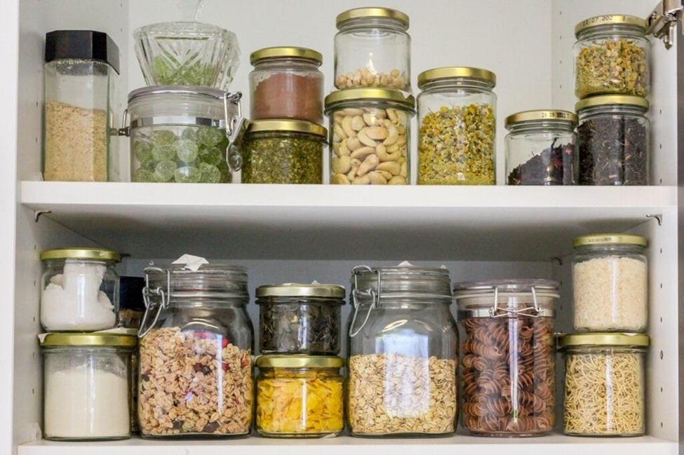 Pantry Staples & Smart Swaps: Affordable Meals for Large Families